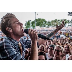 Andrew McMahon Photo by @alexkaneperkins